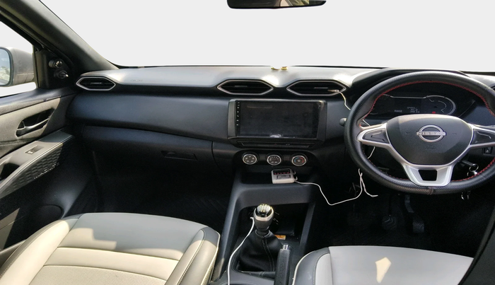 2024 Nissan MAGNITE Visia B4D 1.0 Petrol MT, Petrol, Manual, 12,493 km, interior