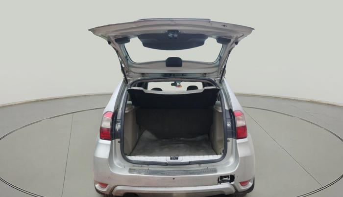 2014 Nissan Terrano XV D THP PREMIUM 110 PS, Diesel, Manual, 1,43,847 km, exterior