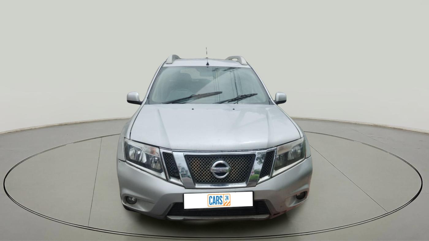 2014 Nissan Terrano XV D THP PREMIUM 110 PS, Diesel, Manual, 1,44,000 km, exterior