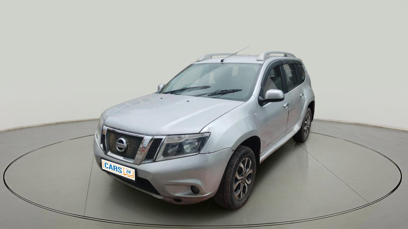 2014 Nissan Terrano XV D THP PREMIUM 110 PS, Diesel, Manual, 1,44,000 km, exterior