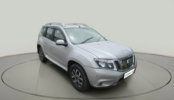 2014 Nissan Terrano XV D THP PREMIUM 110 PS, Diesel, Manual, 1,43,847 km, exterior