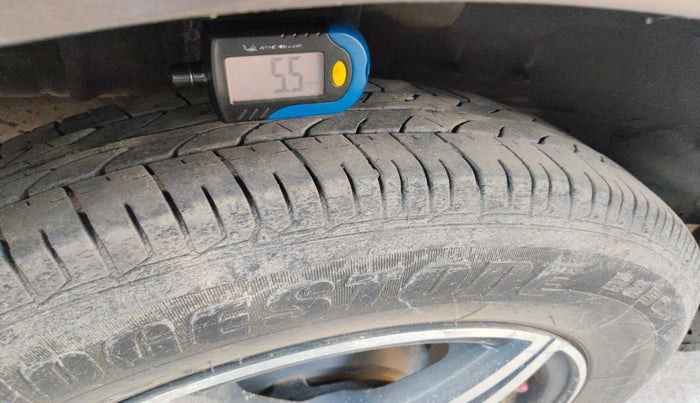 2017 Tata Tiago XM PETROL, Petrol, Manual, 36,473 km, tyre