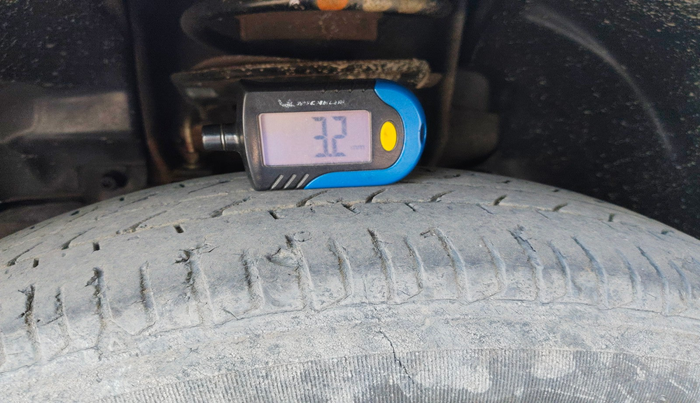 2017 Tata Tiago XM PETROL, Petrol, Manual, 36,473 km, tyre