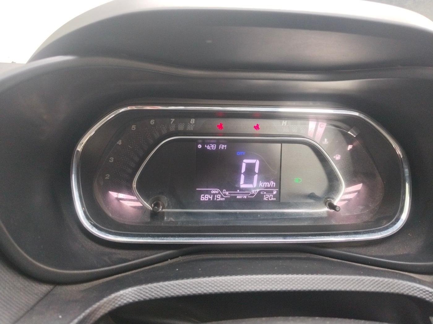 2020 Tata NEXON XZ PLUS PETROL, Petrol, Manual, 68,419 km, interior