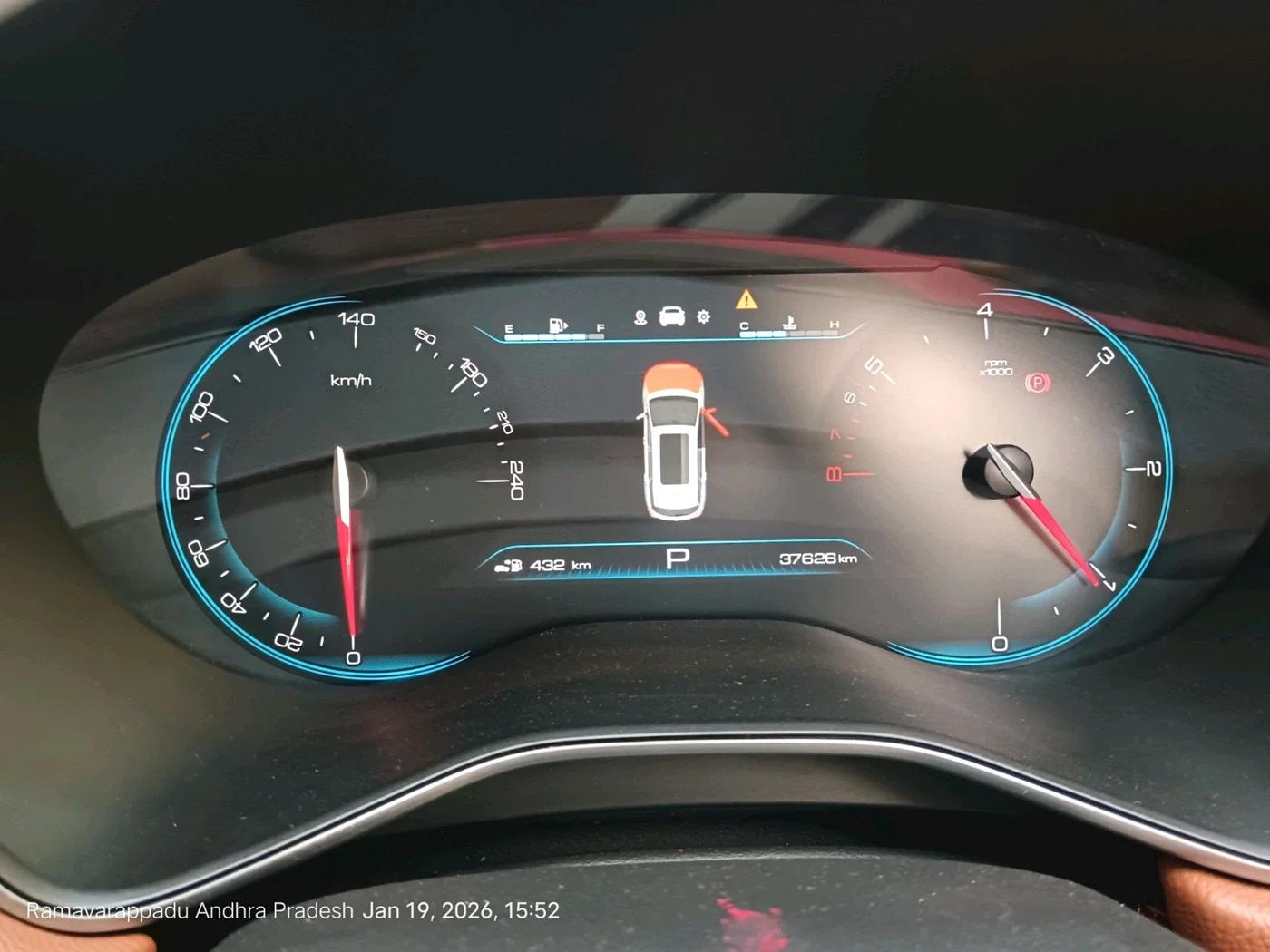 2020 MG HECTOR PLUS SHARP 1.5 PETROL TURBO DCT 6-STR, Petrol, Automatic, 37,626 km, interior