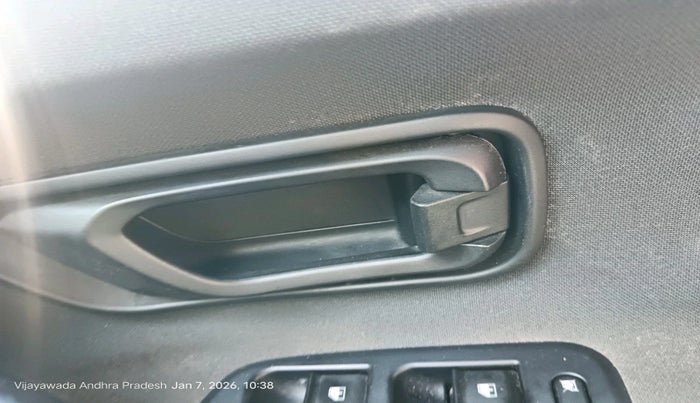 2020 Tata Harrier XM 2.0L KRYOTEC, Diesel, Manual, 1,33,260 km, interior