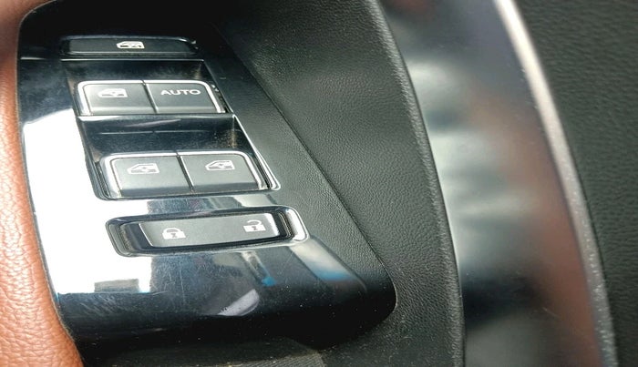 2021 MG HECTOR PLUS SHARP 1.5 PETROL TURBO DCT 6-STR, Petrol, Automatic, 46,533 km, interior