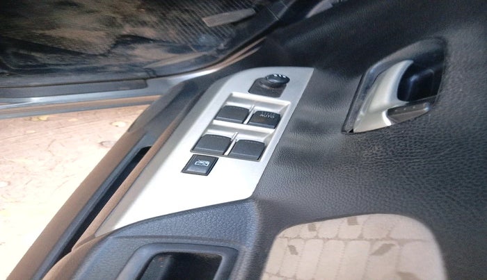 2016 Maruti Wagon R 1.0 VXI AMT, Petrol, Automatic, 44,235 km, interior