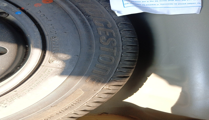 2020 Maruti Swift VXI, Petrol, Manual, 19,533 km, tyre