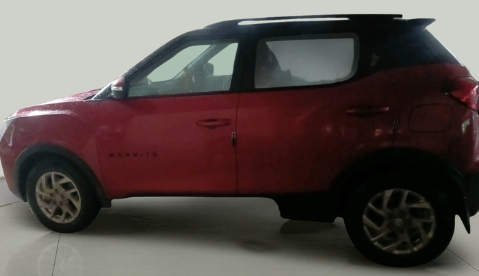 2023 Mahindra XUV300 W8 1.5 DIESEL, Diesel, Manual, 44,292 km, exterior