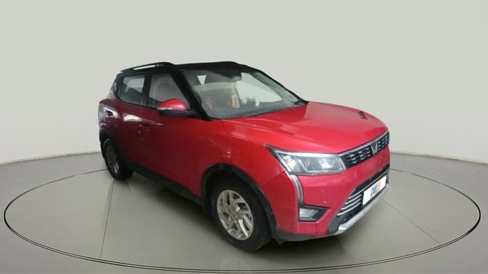 2023 Mahindra XUV300 W8 1.5 DIESEL, Diesel, Manual, 44,292 km, exterior