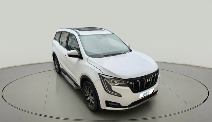2022 Mahindra XUV700 AX 7 P AT 7 STR, Petrol, Automatic, 23,655 km, exterior