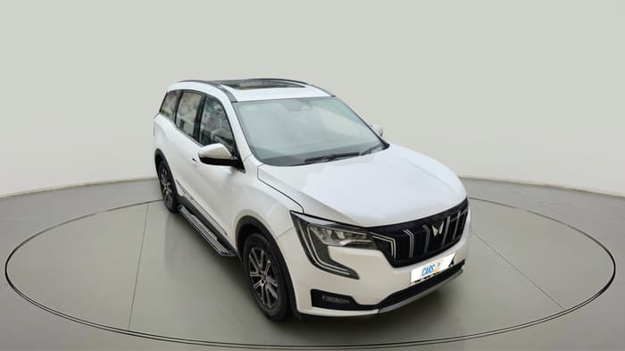 2022 Mahindra XUV700 AX 7 P AT 7 STR, Petrol, Automatic, 24,825 km, exterior