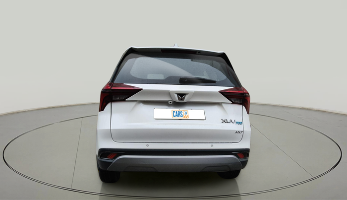 2022 Mahindra XUV700 AX 7 P AT 7 STR, Petrol, Automatic, 23,655 km, exterior