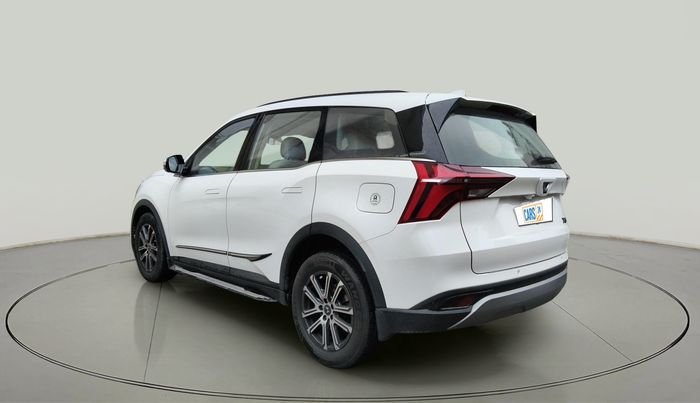 2022 Mahindra XUV700 AX 7 P AT 7 STR, Petrol, Automatic, 23,655 km, exterior