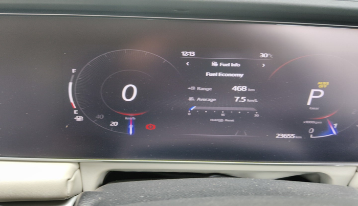 2022 Mahindra XUV700 AX 7 P AT 7 STR, Petrol, Automatic, 23,655 km, interior