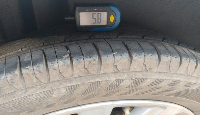 2016 Maruti Swift Dzire ZDI, Diesel, Manual, 75,198 km, tyre