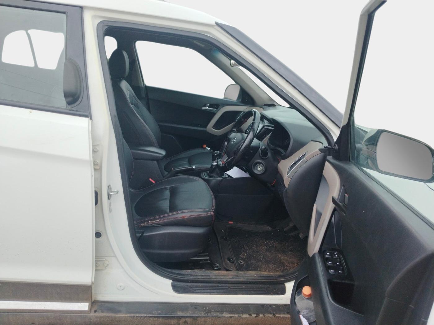 2016 Hyundai Creta BASE 1.4 DIESEL, Diesel, Manual, 1,89,171 km, interior