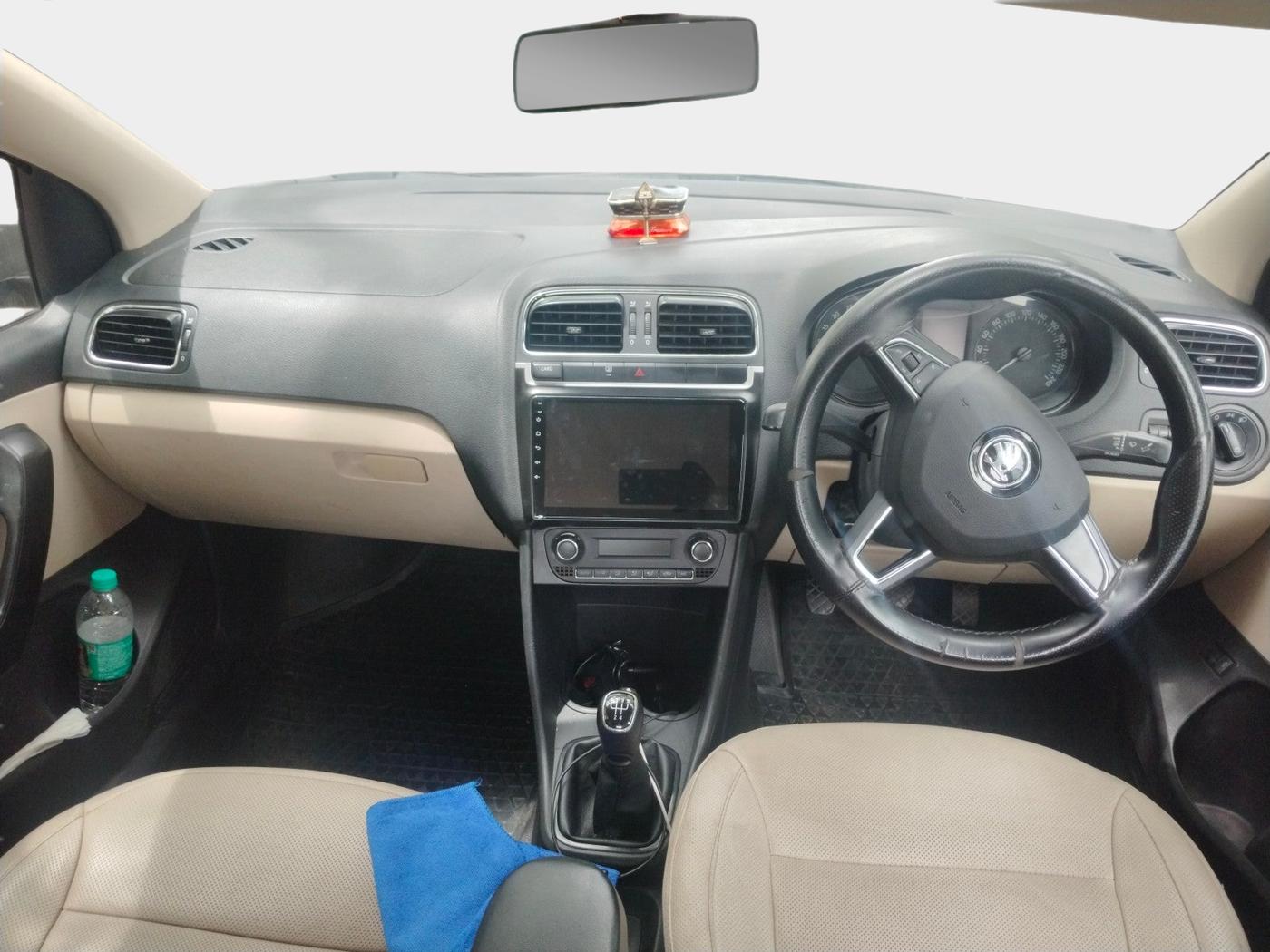2017 Skoda Rapid AMBITION 1.5 TDI, Diesel, Manual, 1,57,982 km, interior