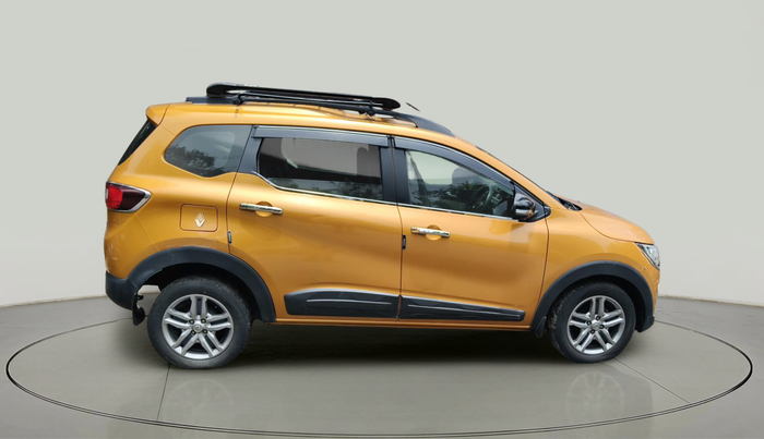 2022 Renault TRIBER RXZ AMT, Petrol, Automatic, 69,384 km, exterior