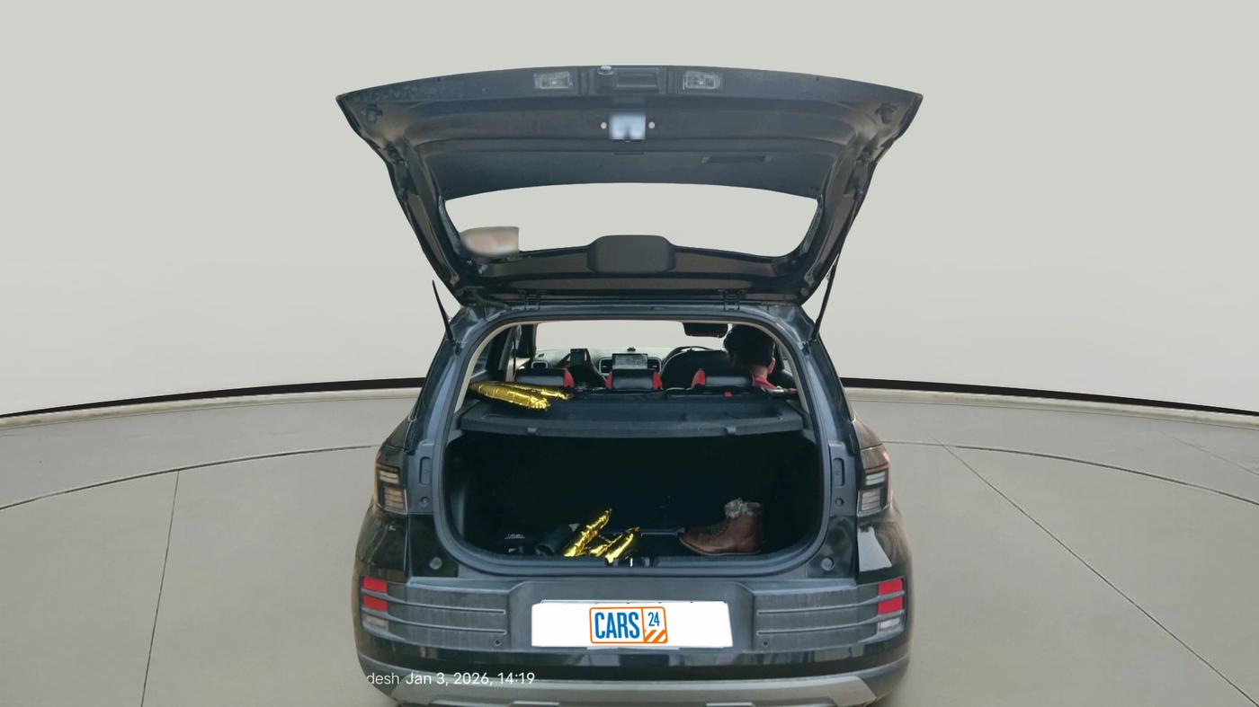 2024 Hyundai VENUE S(O) 1.2, Petrol, Manual, 13,269 km, exterior