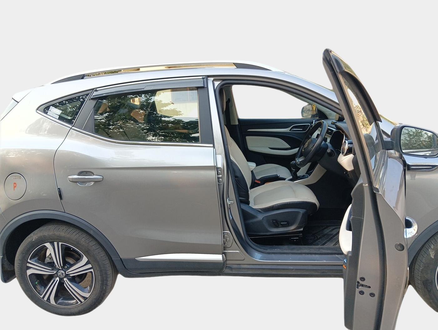 2022 MG ASTOR SHARP 1.5 MT, Petrol, Manual, 52,373 km, interior