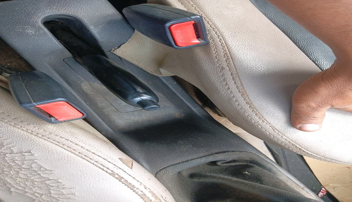 2016 Hyundai Eon ERA + LPG, Petrol, Manual, 1,95,099 km, interior