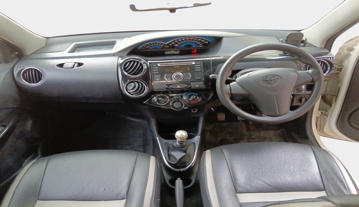 2014 Toyota Etios CROSS 1.4 GD, Diesel, Manual, 57,646 km, interior