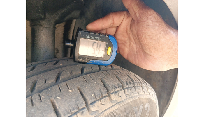 2013 Tata Indica EV2 LS, Diesel, Manual, 2,79,953 km, tyre