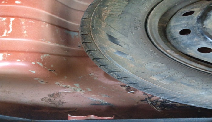 2017 Maruti Alto 800 LXI, Petrol, Manual, 73,346 km, tyre