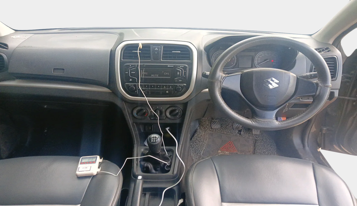2016 Maruti Vitara Brezza VDI, Diesel, Manual, 1,86,120 km, interior