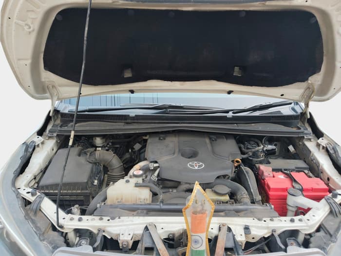 2018 Toyota Innova Crysta 2.4 ZX 7 STR, Diesel, Manual, 1,02,023 km, exterior
