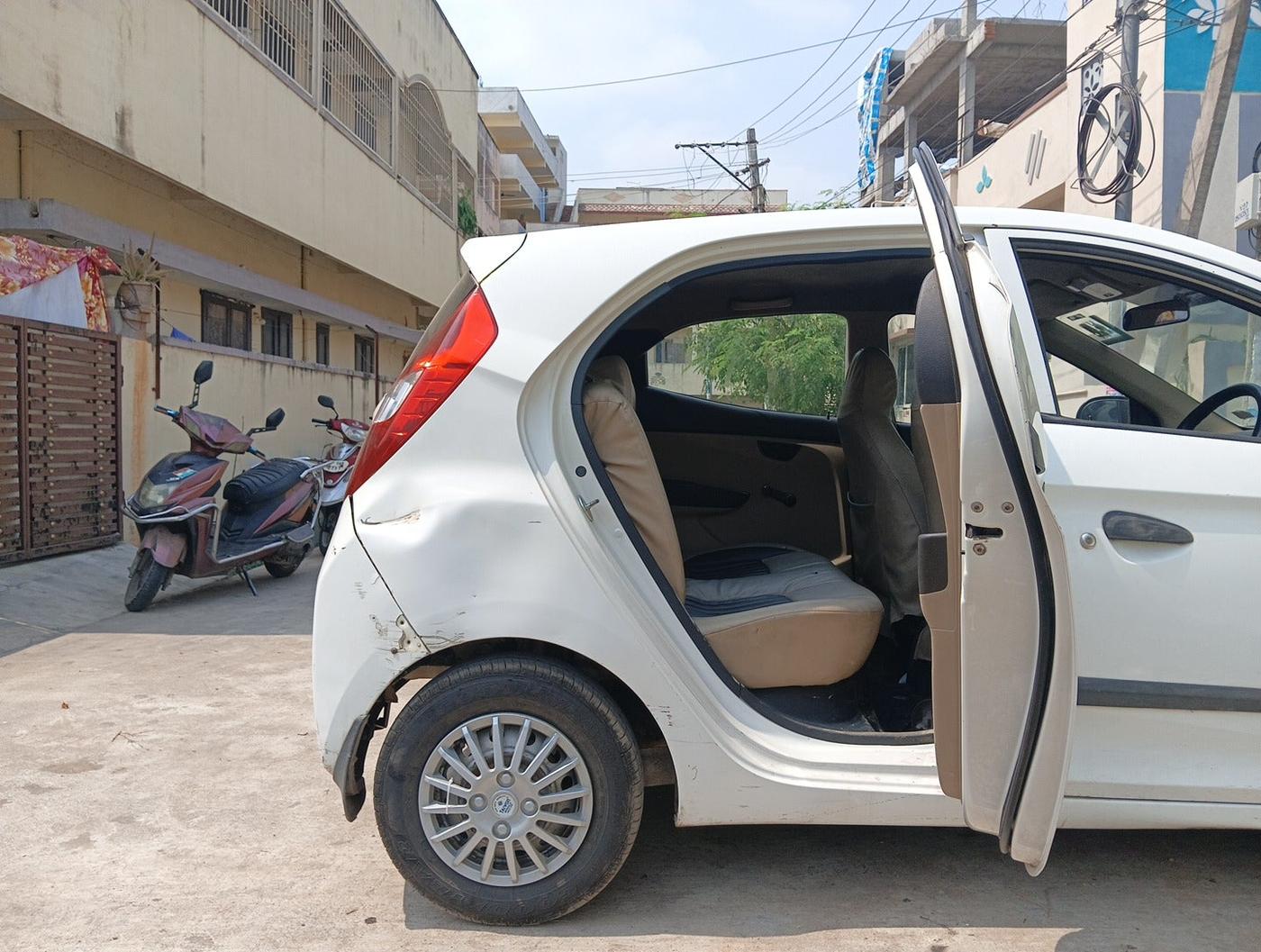 2015 Hyundai Eon ERA +, Petrol, Manual, 98,370 km, interior