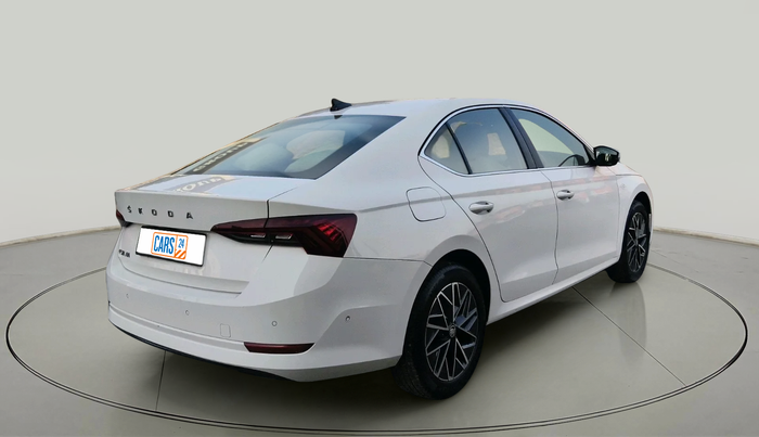 2021 Skoda Octavia L&K 2.0 AT, Petrol, Automatic, 61,323 km, exterior