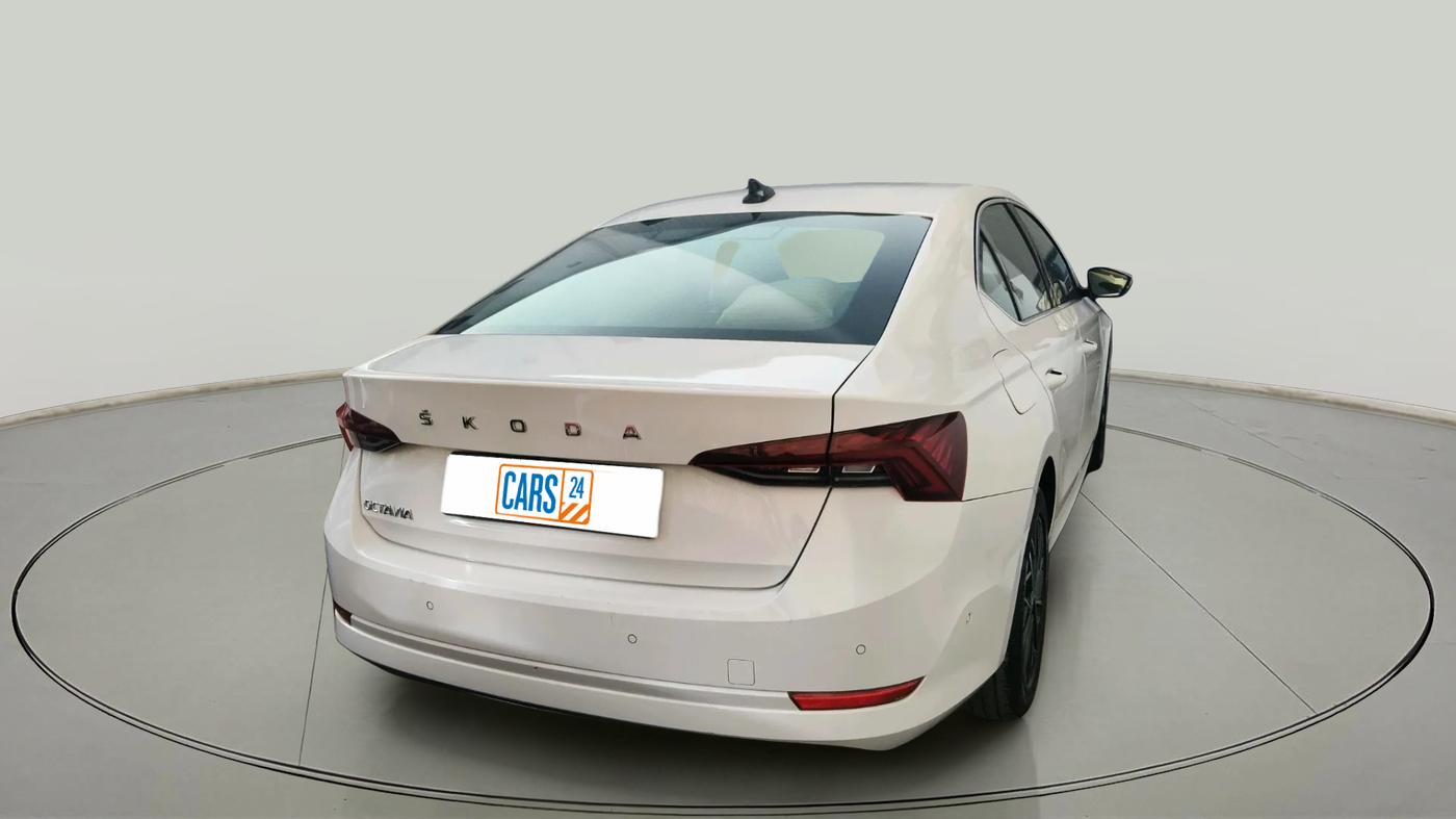 2021 Skoda Octavia L&K 2.0 AT, Petrol, Automatic, 61,323 km, exterior