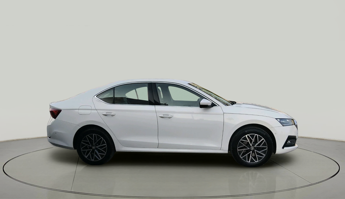 2021 Skoda Octavia L&K 2.0 AT, Petrol, Automatic, 61,323 km, exterior