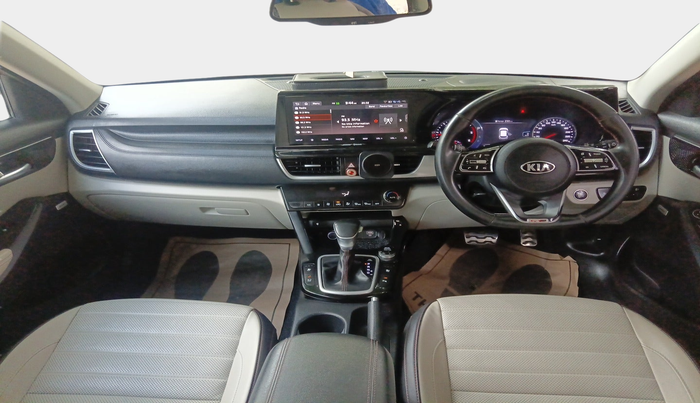 2020 KIA SELTOS GTX PLUS AT 1.5 DIESEL, Diesel, Automatic, 1,42,129 km, interior