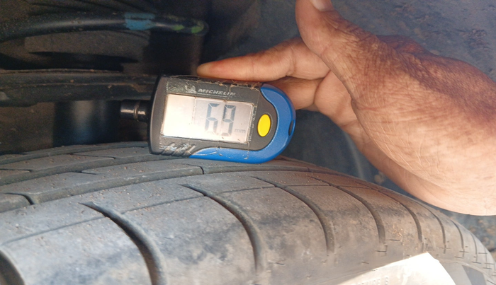 2016 Tata Tiago XZ PETROL, Petrol, Manual, 48,415 km, tyre