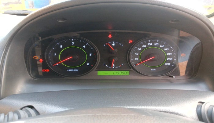 2011 Chevrolet Captiva LT, Diesel, Manual, 1,19,340 km, interior