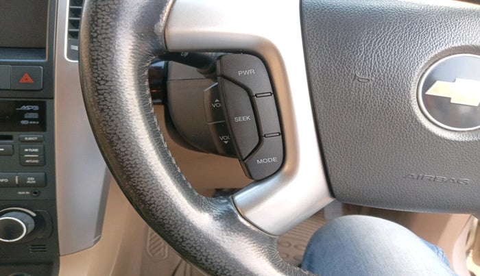 2011 Chevrolet Captiva LT, Diesel, Manual, 1,19,340 km, interior