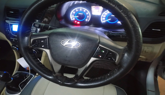 2013 Hyundai Verna FLUIDIC 1.6 VTVT SX, Petrol, Manual, 1,25,975 km, interior