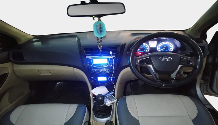 2013 Hyundai Verna FLUIDIC 1.6 VTVT SX, Petrol, Manual, 1,25,975 km, interior