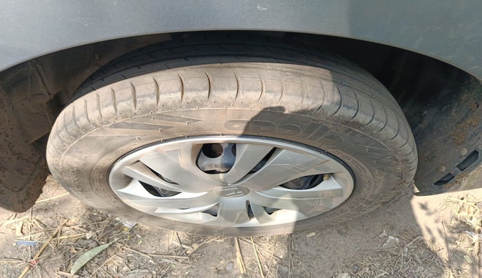 2020 Honda Amaze 1.2L I-VTEC S, Petrol, Manual, 66,953 km, tyre