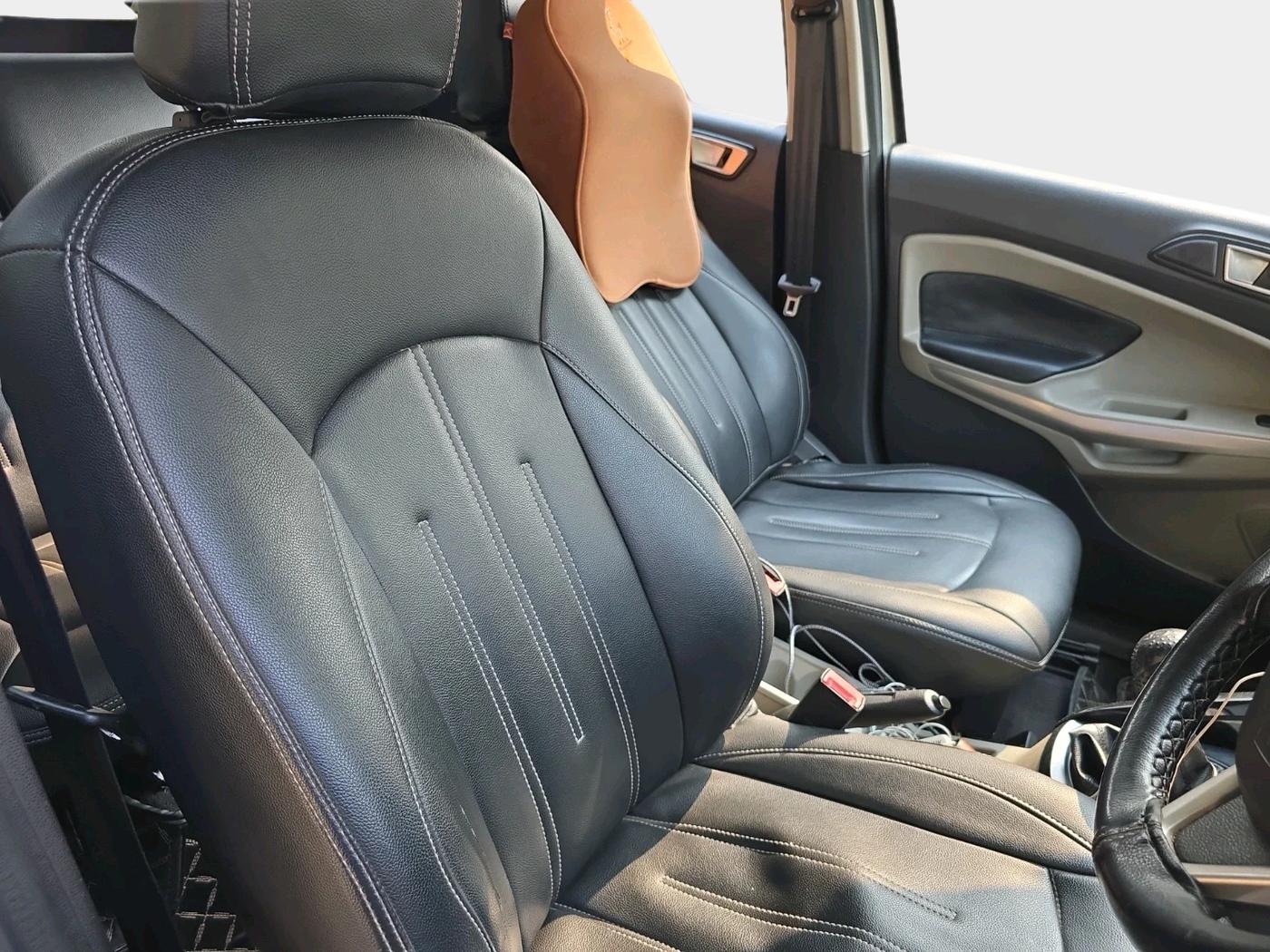 2016 Ford Ecosport TREND 1.5L DIESEL, Diesel, Manual, 1,70,754 km, interior