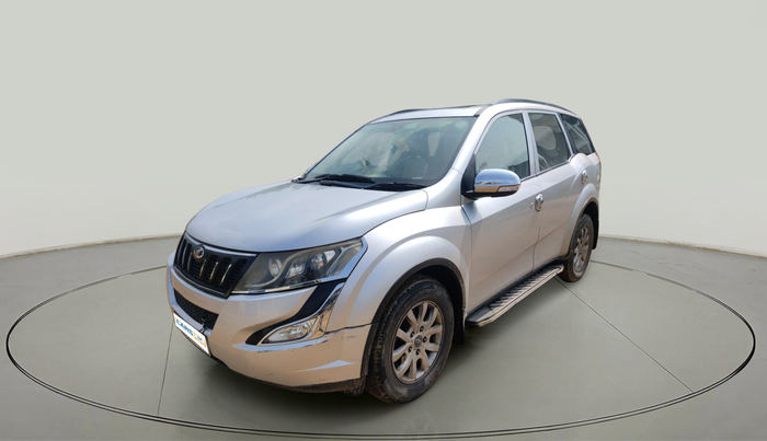 2017 Mahindra XUV500 W10 AT, Diesel, Automatic, 1,77,393 km, exterior
