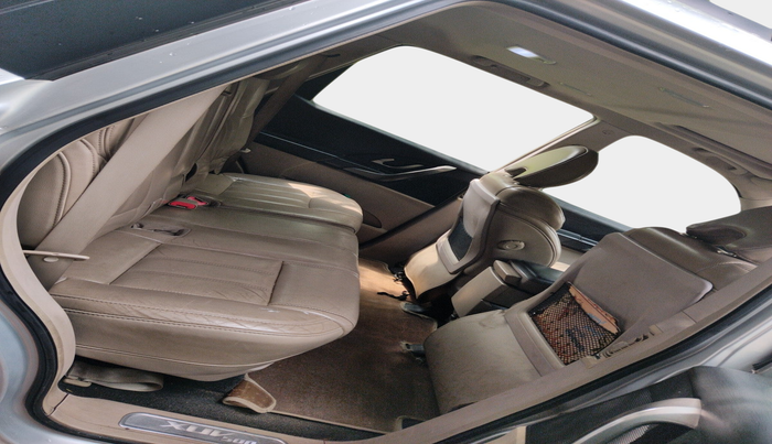 2017 Mahindra XUV500 W10 AT, Diesel, Automatic, 1,77,393 km, interior