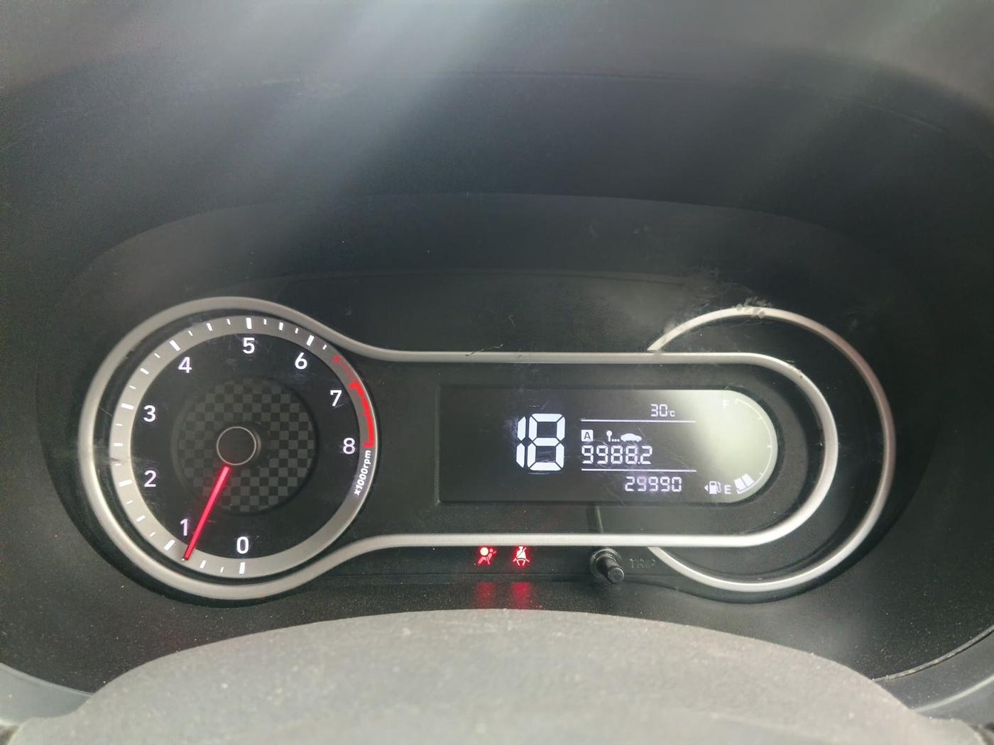2021 Hyundai GRAND I10 NIOS SPORTZ 1.2 KAPPA VTVT, Petrol, Manual, 30,200 km, interior