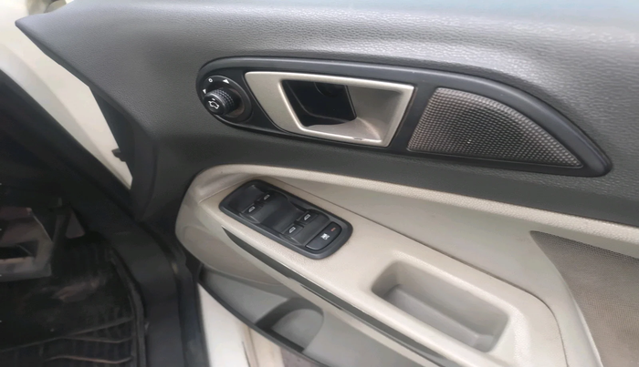 2013 Ford Ecosport TREND 1.5L DIESEL, Diesel, Manual, 1,68,305 km, interior