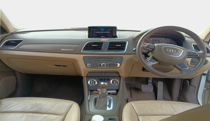 2014 Audi Q3 2.0 TDI QUATTRO, Diesel, Automatic, 1,62,098 km, interior