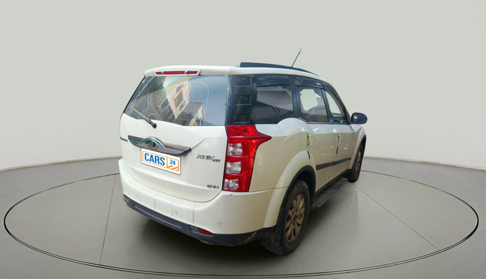 2015 Mahindra XUV500 W10, Diesel, Manual, 85,438 km, exterior